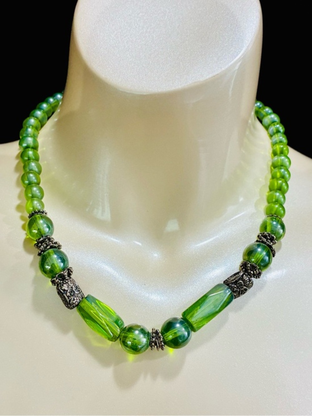 Vibrant Green Glass Bead Necklace with Silver-Tone Accents